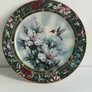 Bradford Exchange Ruby Throated Hummingbird collector plate by Lena Liu 1993